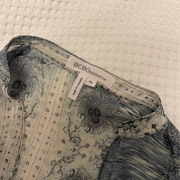 BCBG Top - Picture 2 of 2